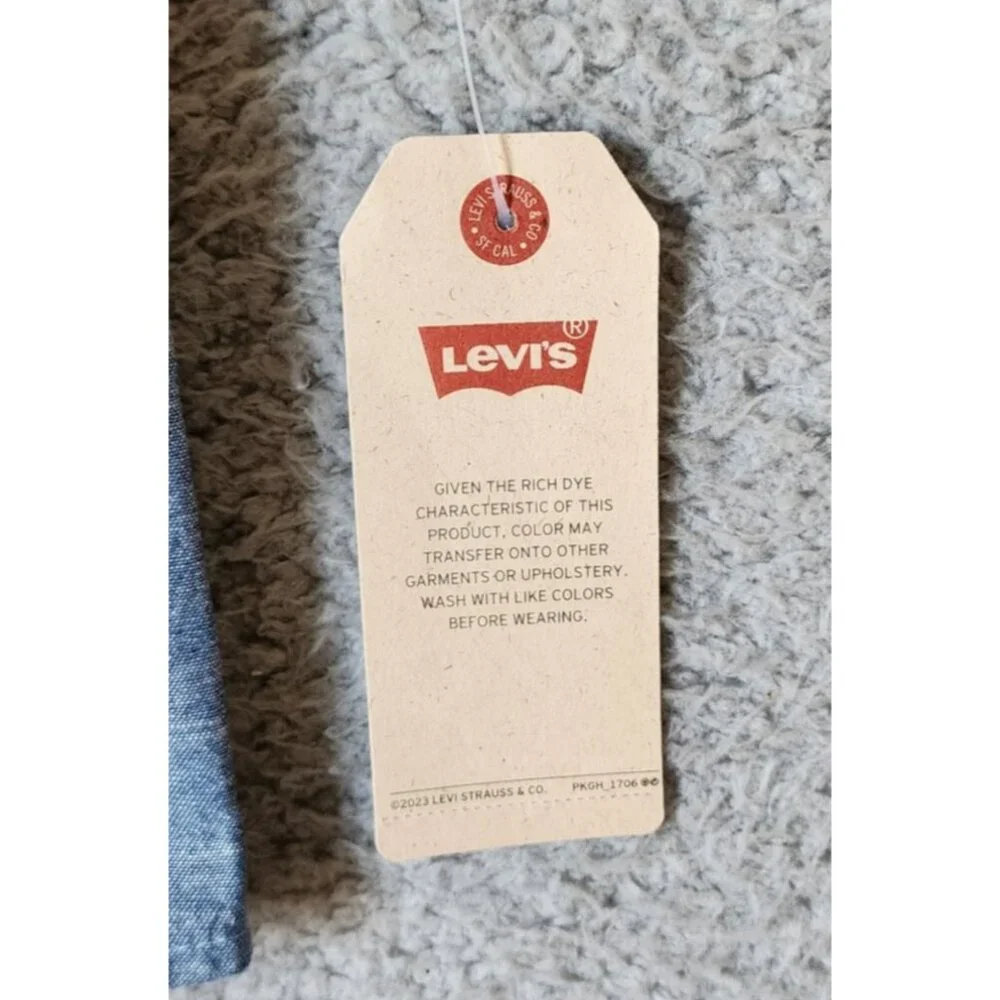 NEW LEVI'S Blue Heather Logo Short Sleeve Button Up‎ Shirt Youth Size 7R Cotton